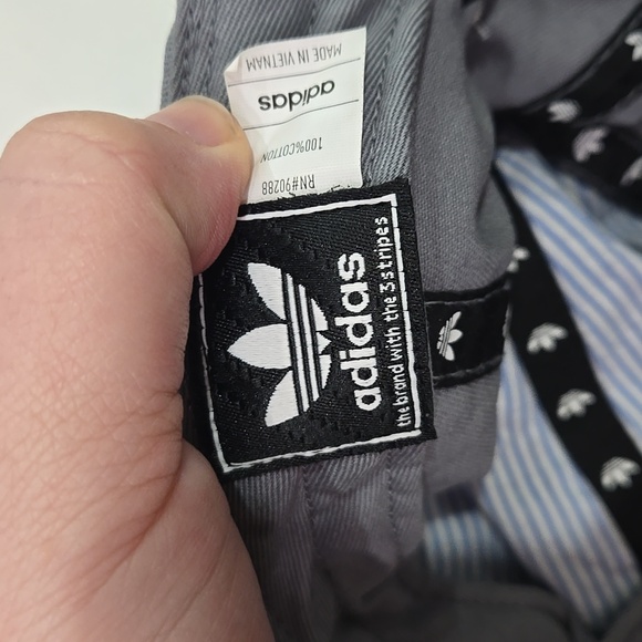 Adidas Grey dad hat - Picture 6 of 6